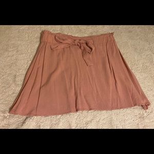 Dusty pink skirt with bow